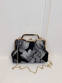 Retro Small Square Bag Handbag Crossbody Bag Cheongsam Leisure Bag Lip Clip Bag
